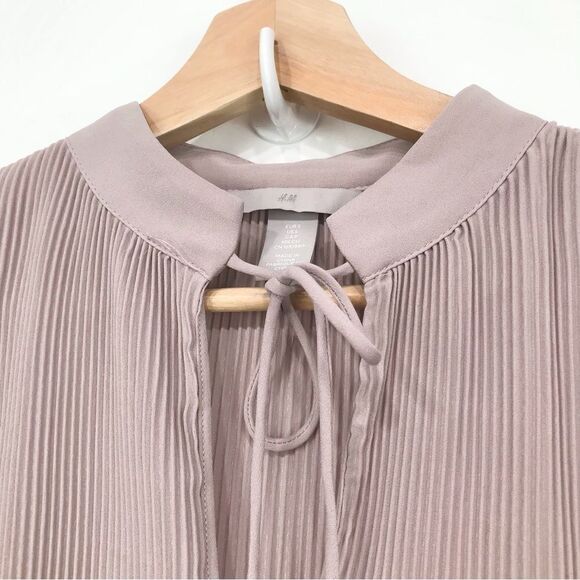 H&M Dusty Lavender pleated V Tie Neck Long Sleeve Lightweight Drape Blouse - Picture 7 of 14